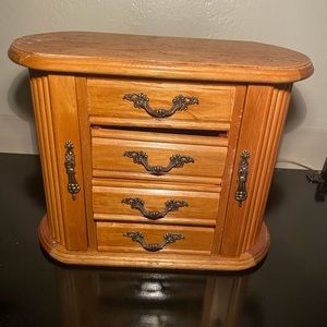 Vintage jewelry box